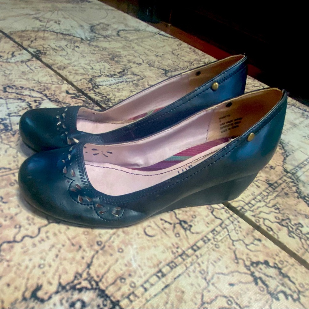 Madden Girl Women's Risotto Round Toe Wedge Size 7